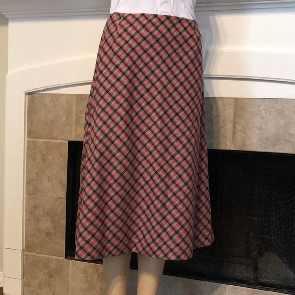 Casual Corner Skirts Plaid Skirt Size 4 Poshmark